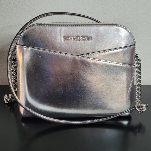 Michael Kors Handbags - Michael Kors Jet Set Metallic Travel Medium Dome Crossbody Bag